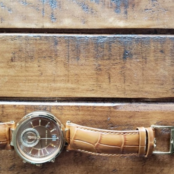 Michael Kors Accessories - Women's Watch Michael Kors Accessories - Women's Watch